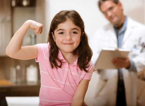 Child at Doctor - integrative Medicine keeps healthier
