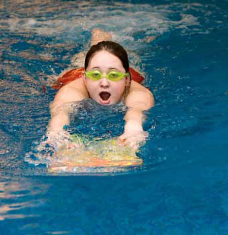 Schwimmen im Hallenbad kann gesundheitsschädlich sein